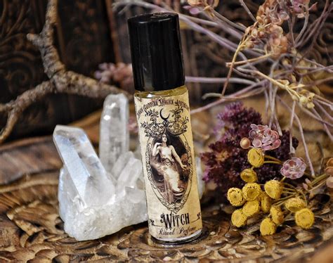 Extraordinary witchcraft perfume